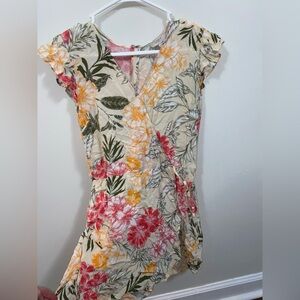 Cute flowery dress/ romper